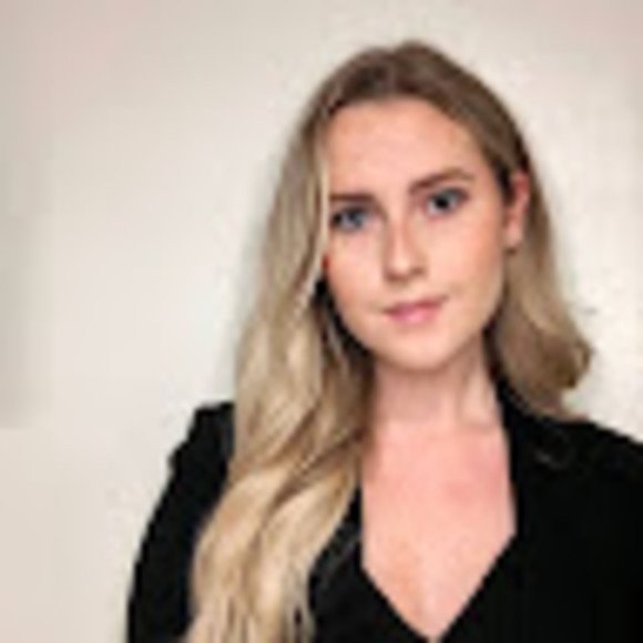 Meet your Posher, Amanda - Picture 1 of 1